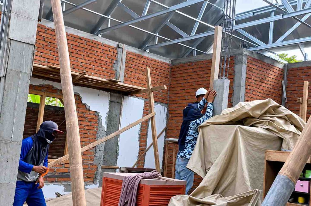 renovasi rumah tua